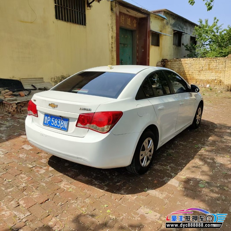 12年雪佛兰科鲁兹轿车抵押车出售