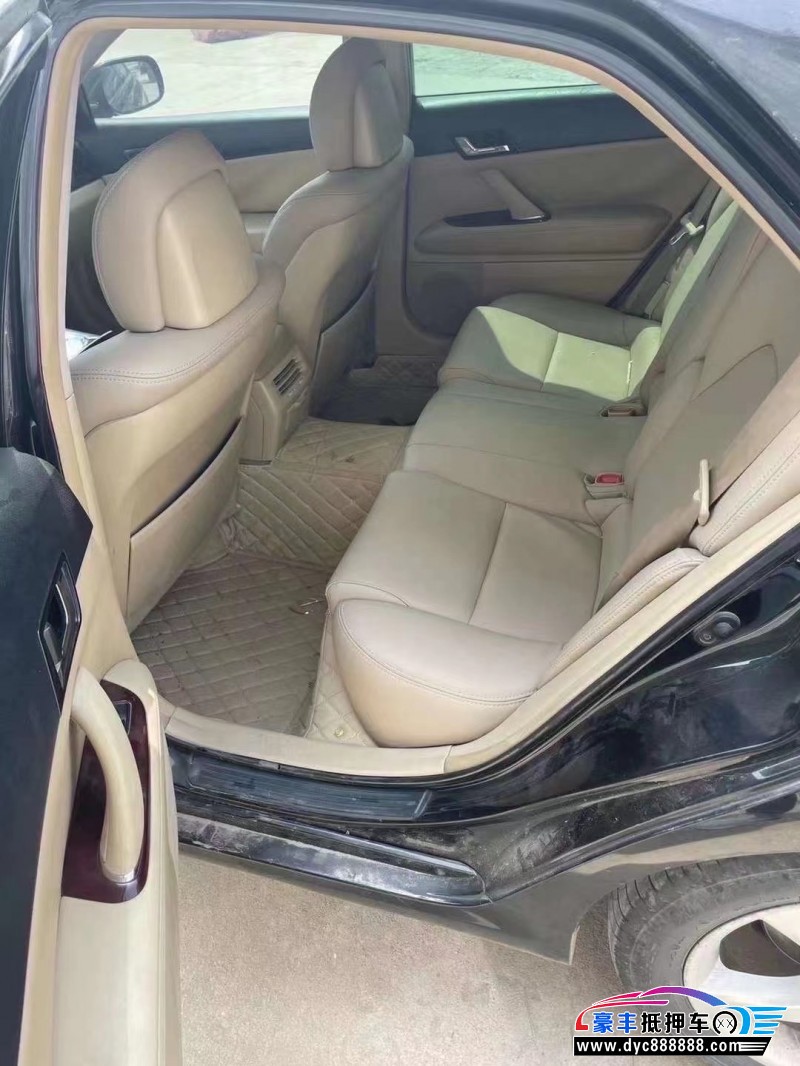 10年丰田锐志轿车抵押车出售