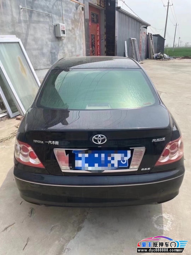 10年丰田锐志轿车抵押车出售