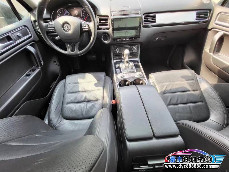 16年大众途锐SUV抵押车出售