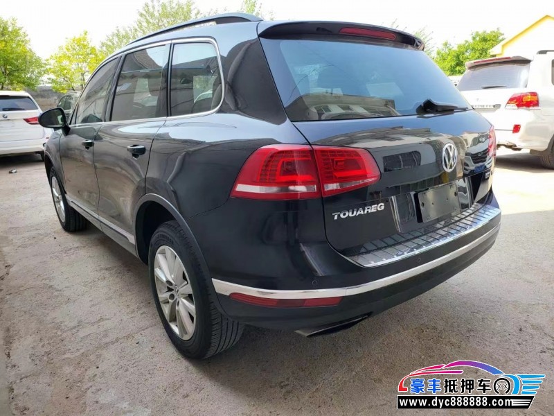 16年大众途锐SUV抵押车出售