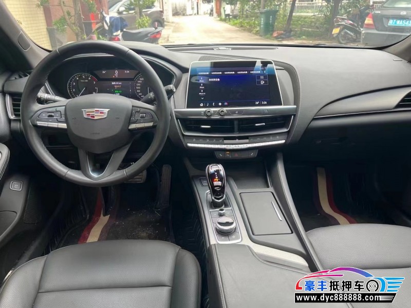 21年凯迪拉克CT5轿车抵押车出售