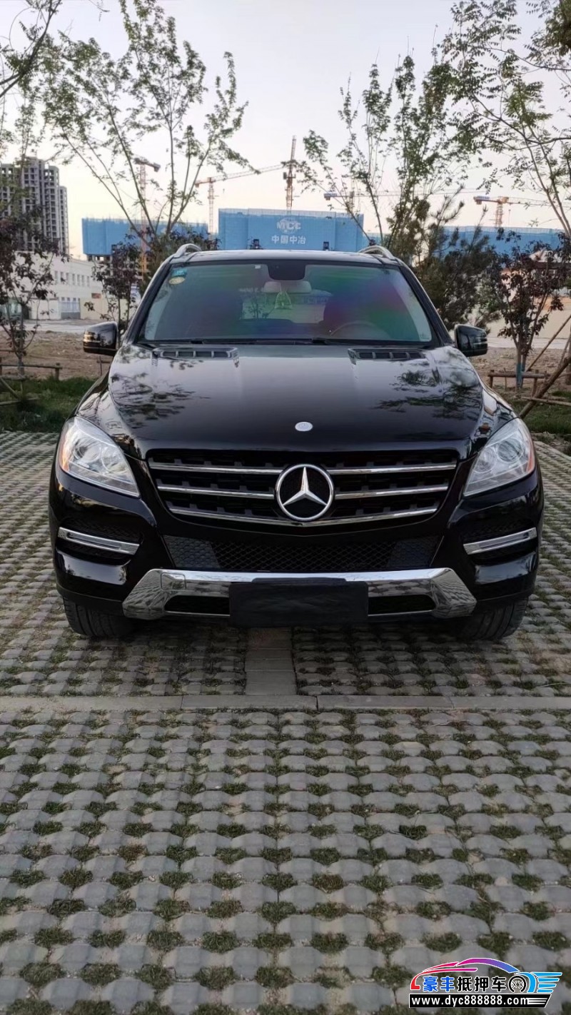 13年奔驰MLSUV抵押车出售