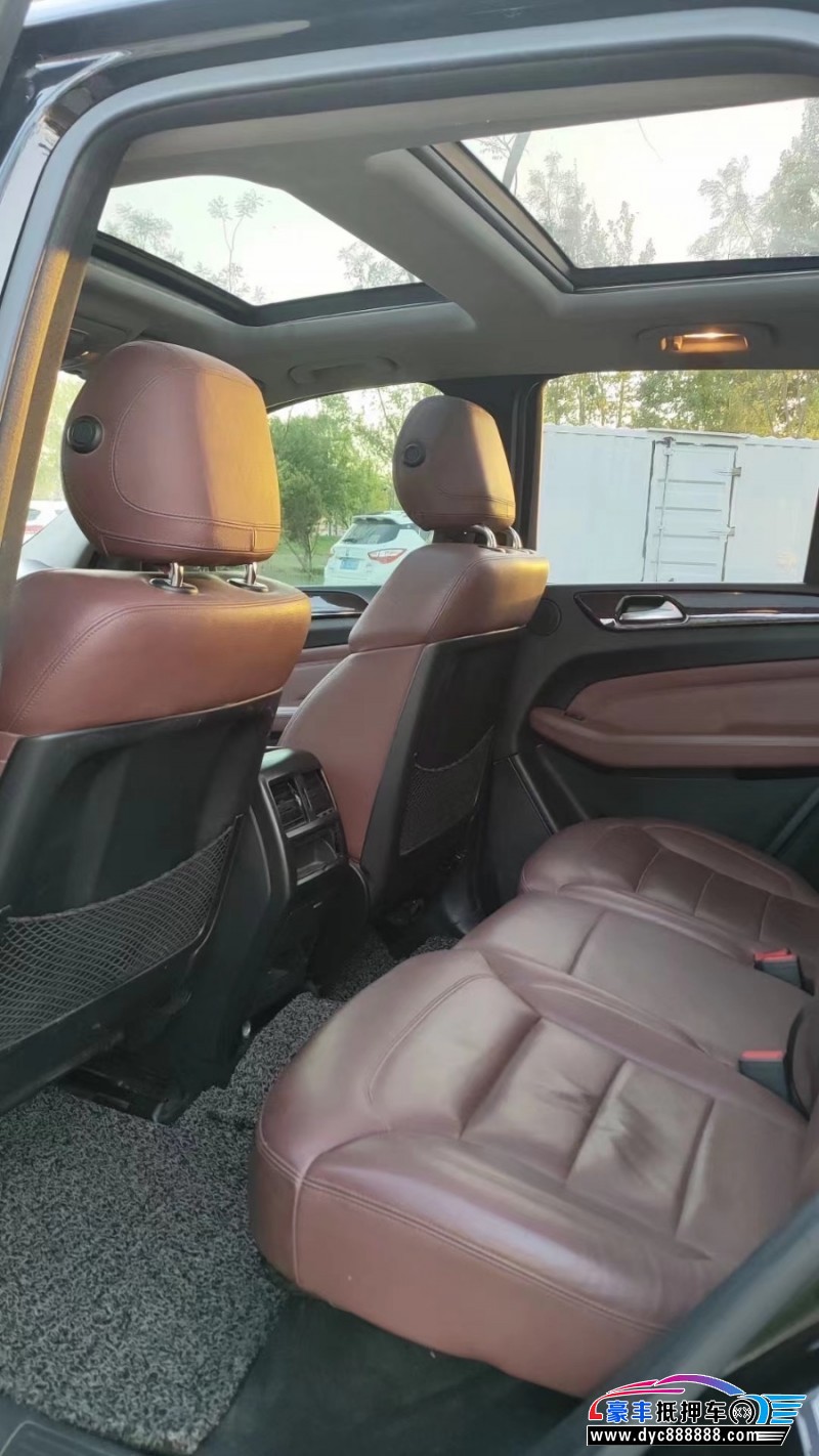 13年奔驰MLSUV抵押车出售