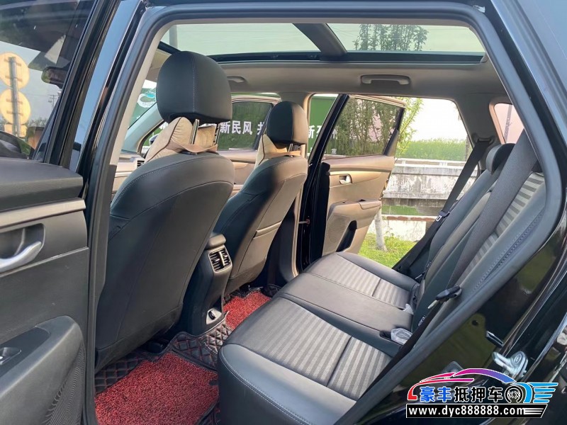 20年起亚智跑轿车抵押车出售