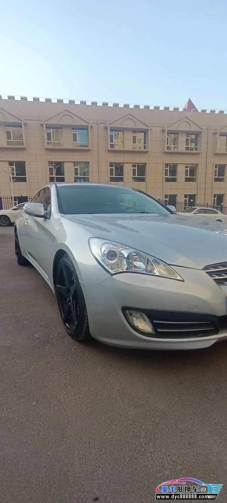 11年现代劳恩斯酷派轿车抵押车出售