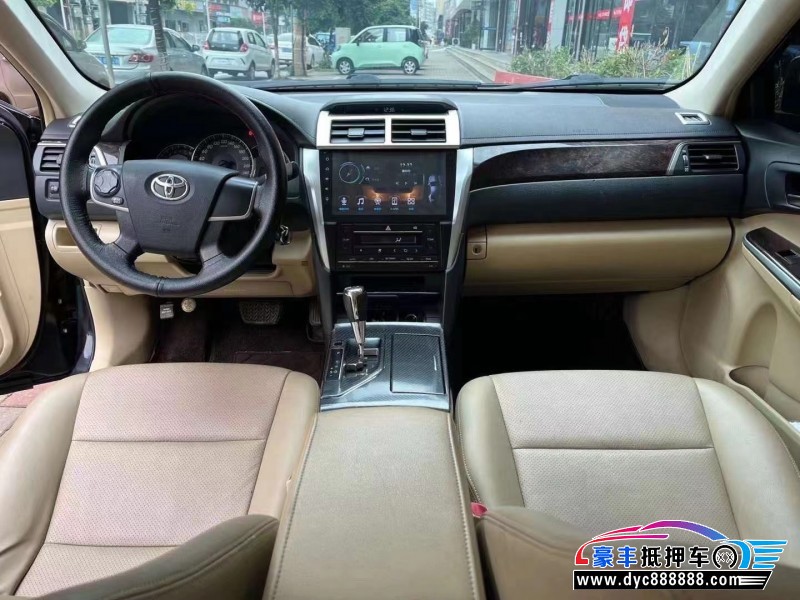 16年丰田凯美瑞轿车抵押车出售