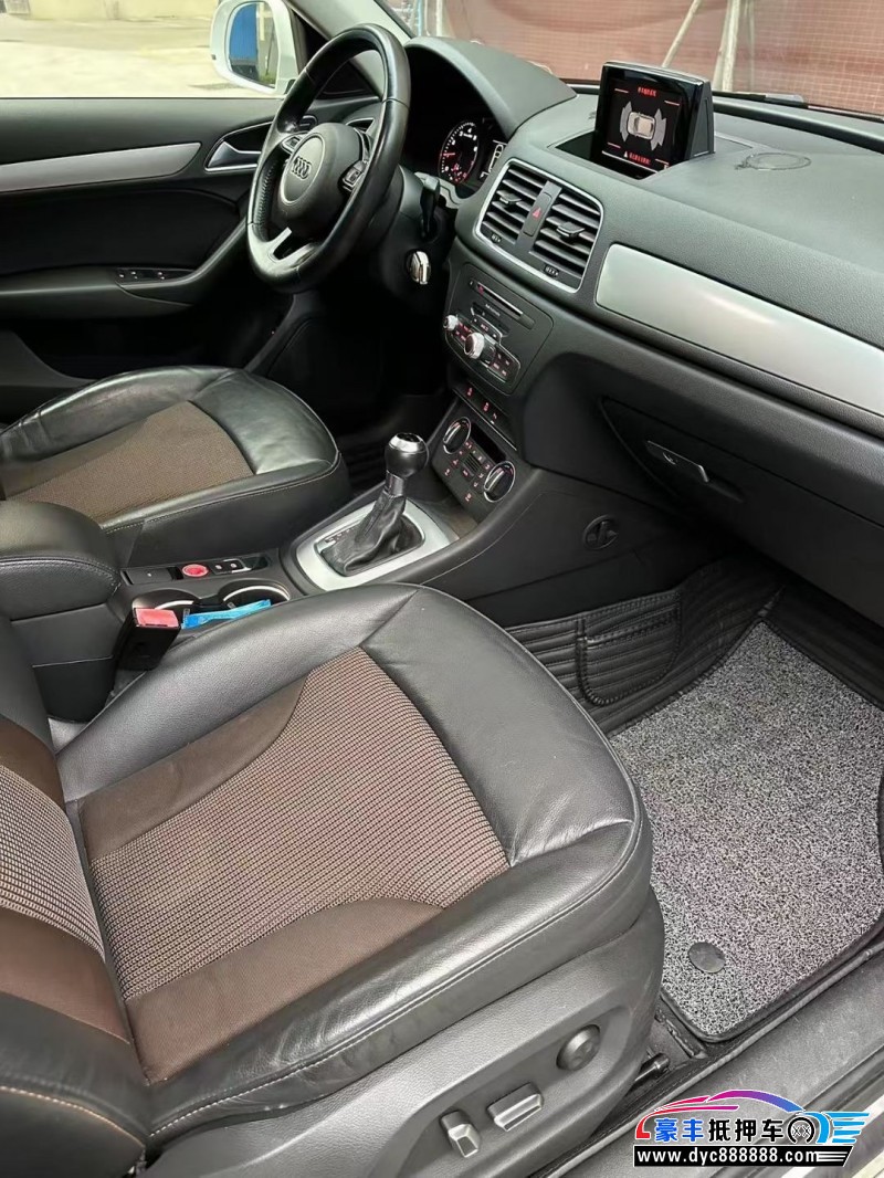 16年奥迪Q3轿车抵押车出售