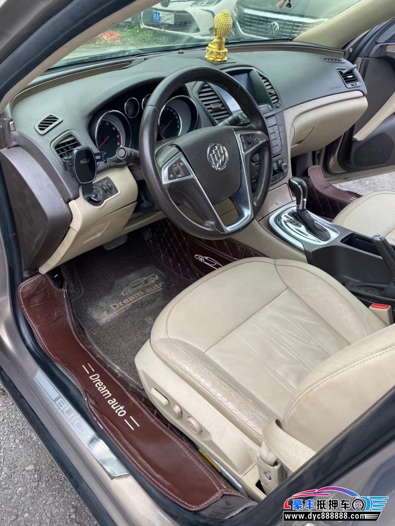 13年别克君威轿车抵押车出售