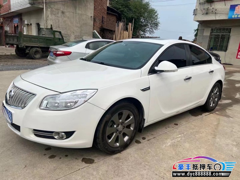 13年别克君威轿车抵押车出售