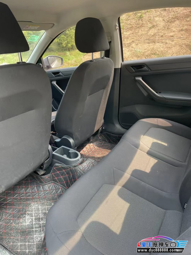 17年大众捷达轿车抵押车出售