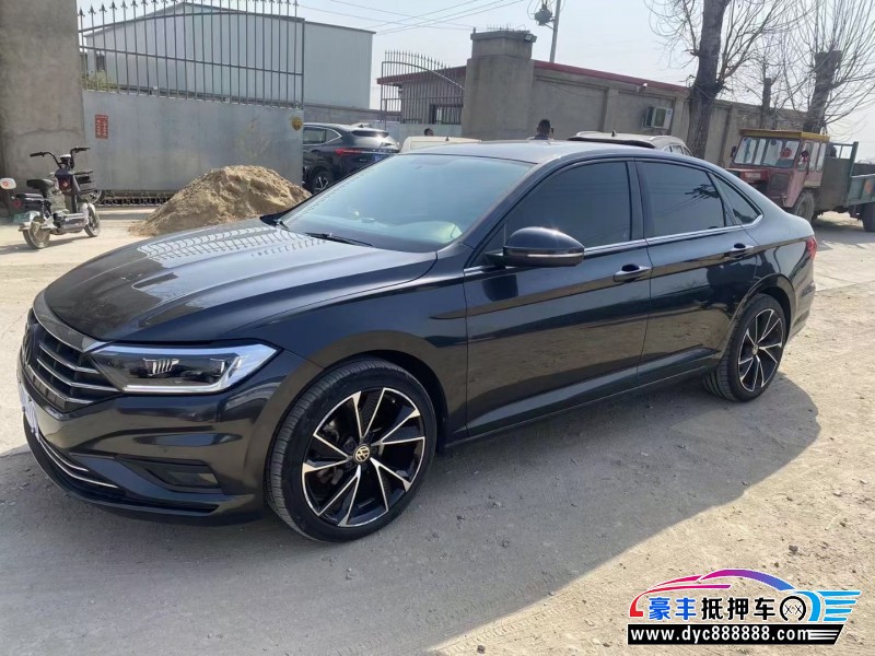 19年大众速腾轿车抵押车出售