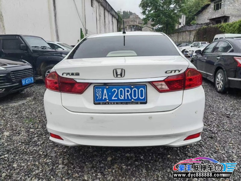 18年本田锋范轿车抵押车出售