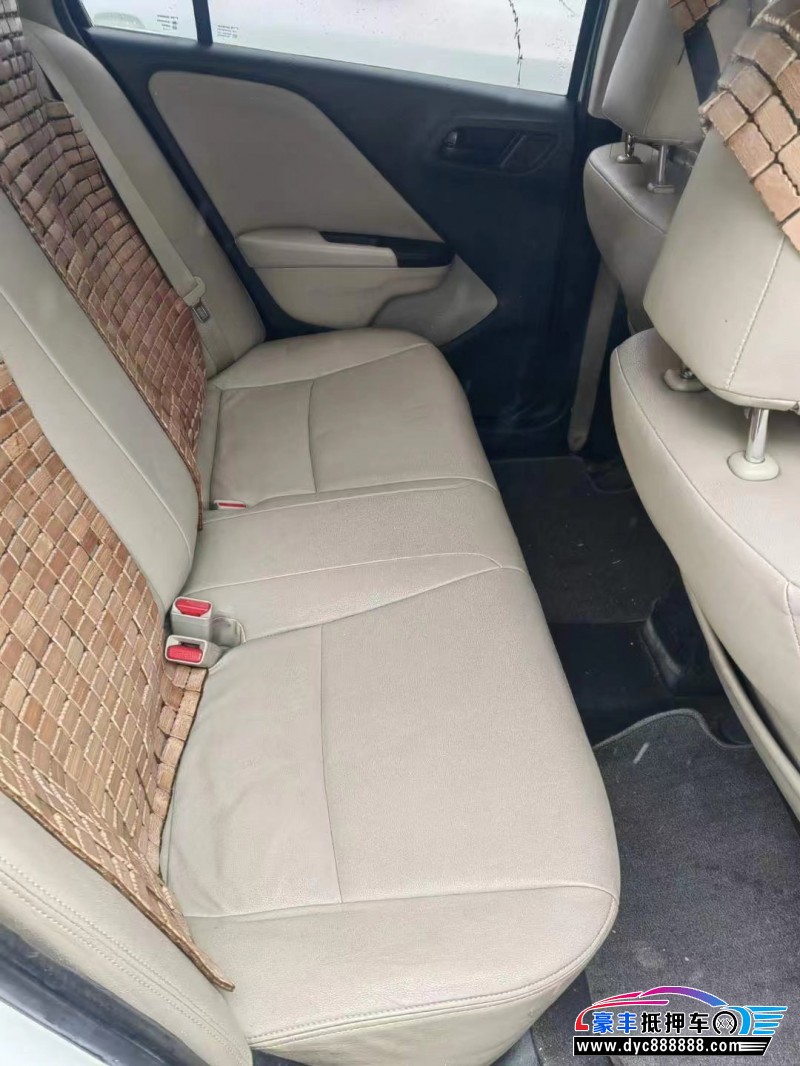 18年本田锋范轿车抵押车出售