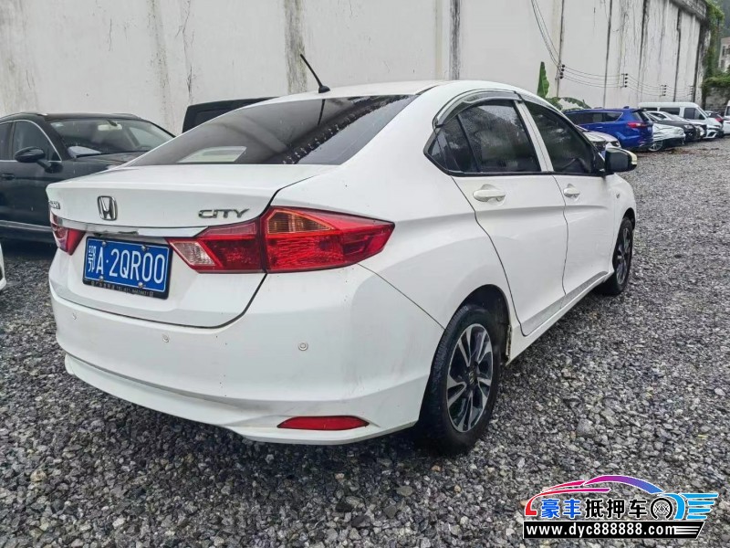 18年本田锋范轿车抵押车出售