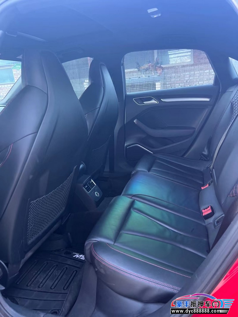 19年奥迪S3轿车抵押车出售