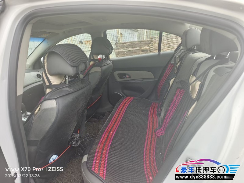 14年雪佛兰科鲁兹轿车抵押车出售