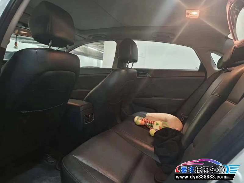 17年现代名图轿车抵押车出售