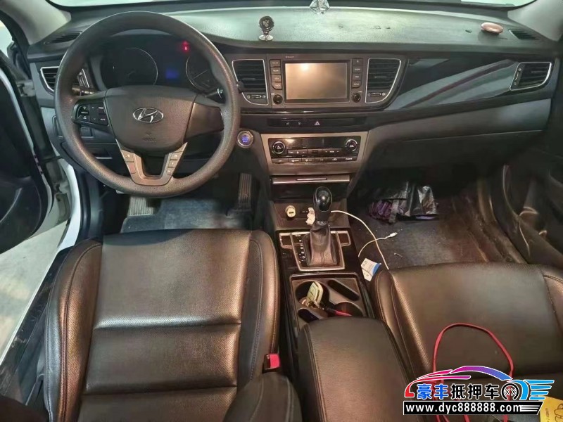 17年现代名图轿车抵押车出售