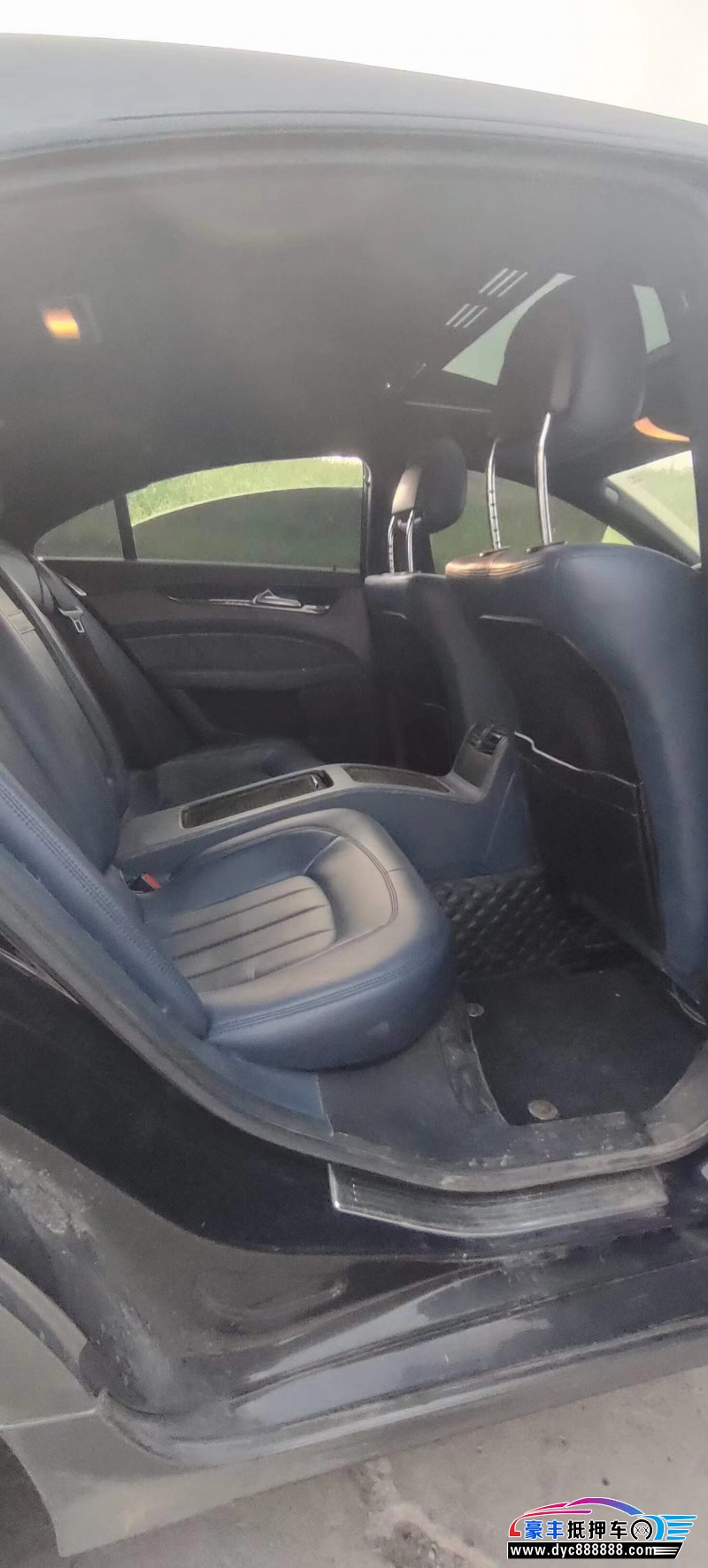 13年奔驰CLS级轿车抵押车出售