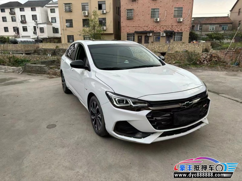 20年雪佛兰科鲁泽轿车抵押车出售