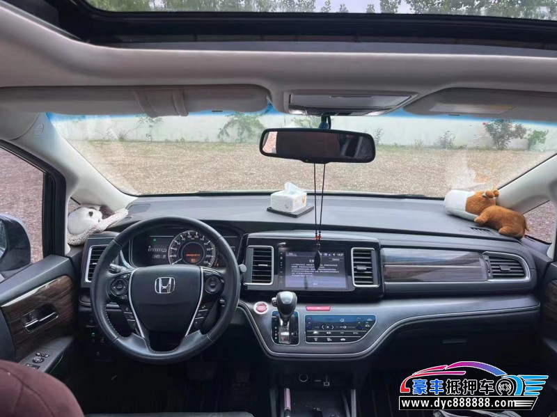 18年本田艾力绅轿车抵押车出售