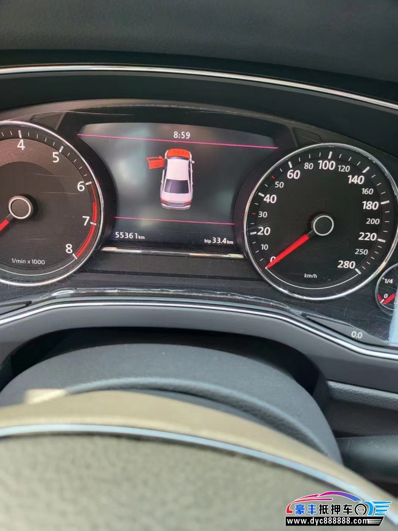 17年大众辉昂轿车抵押车出售