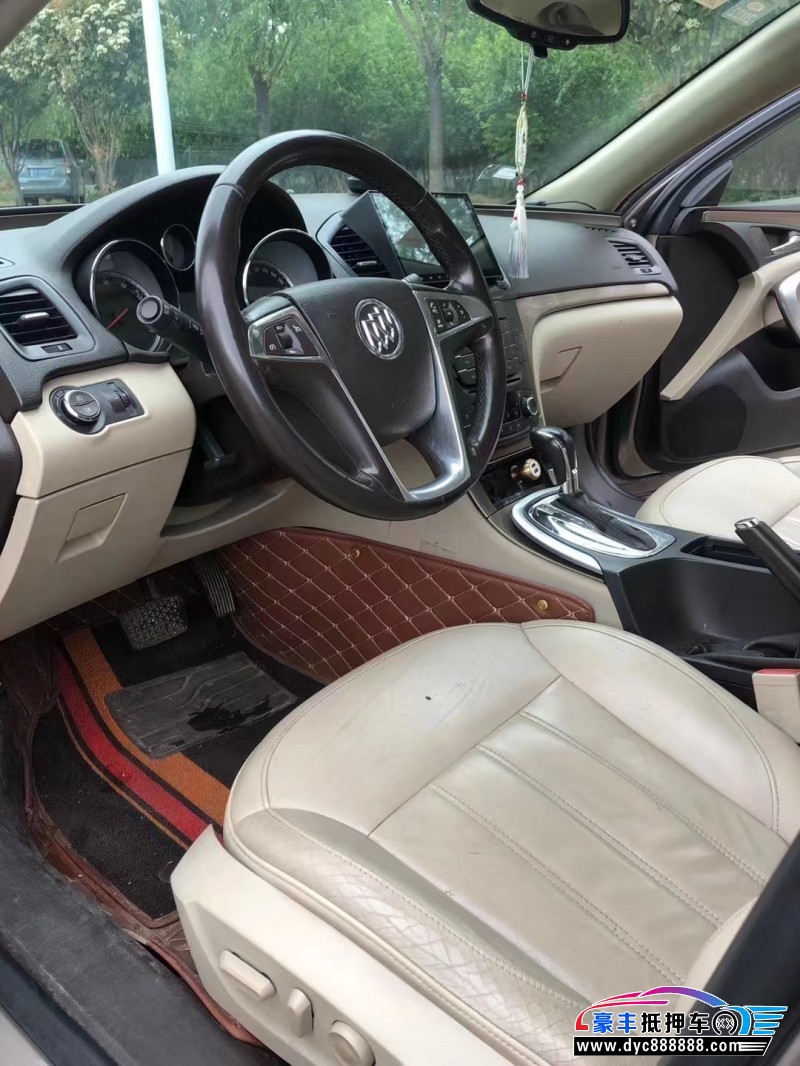 11年别克君威轿车抵押车出售