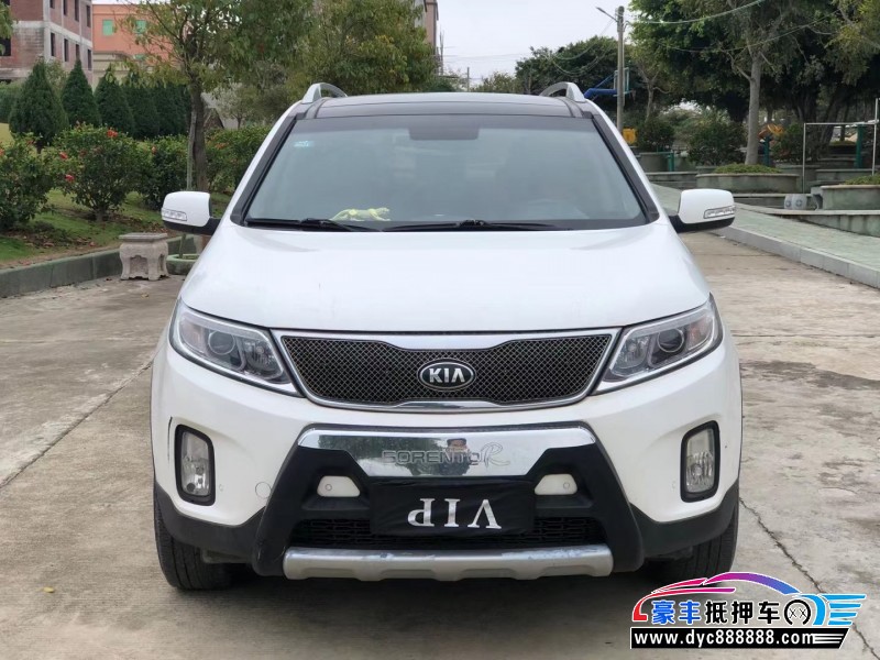 13年起亚索兰托轿车抵押车出售