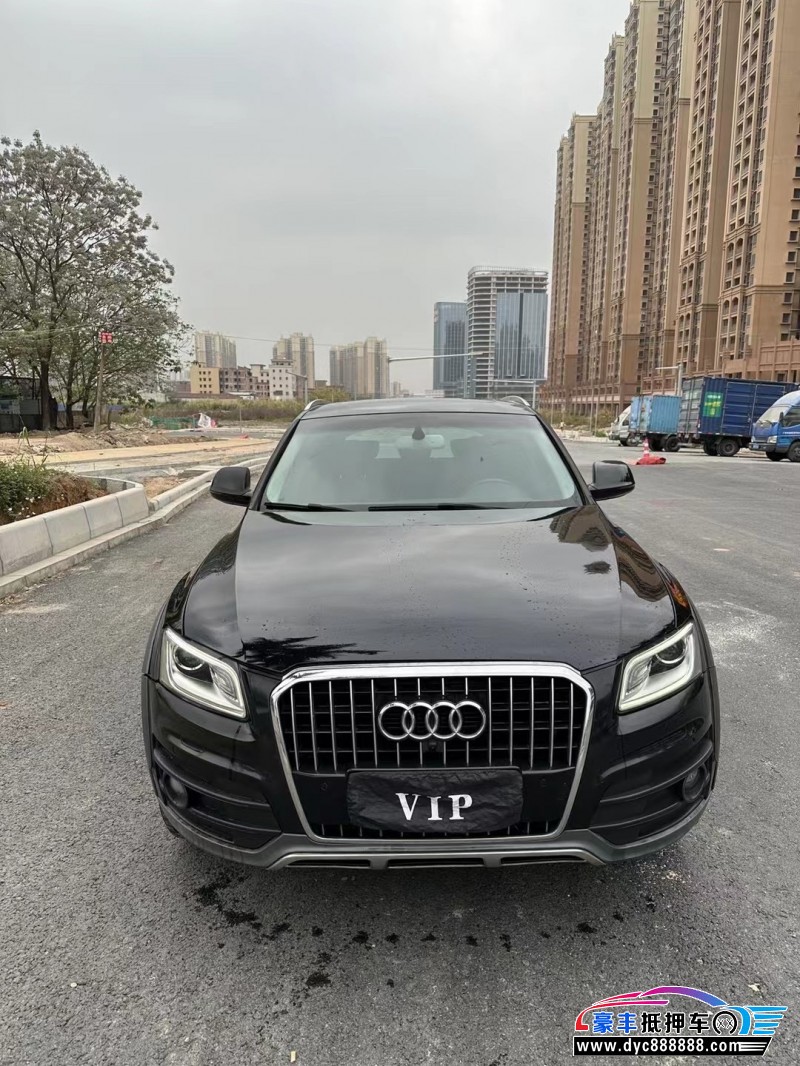 17年奥迪Q5轿车抵押车出售