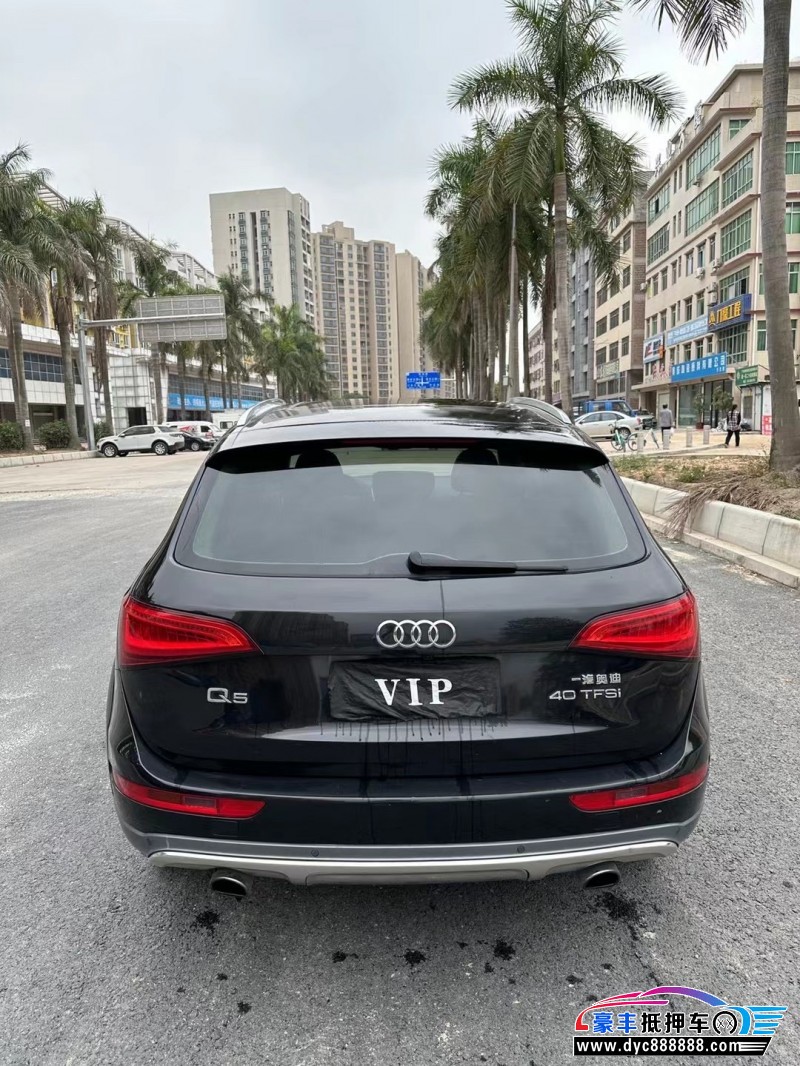 17年奥迪Q5轿车抵押车出售