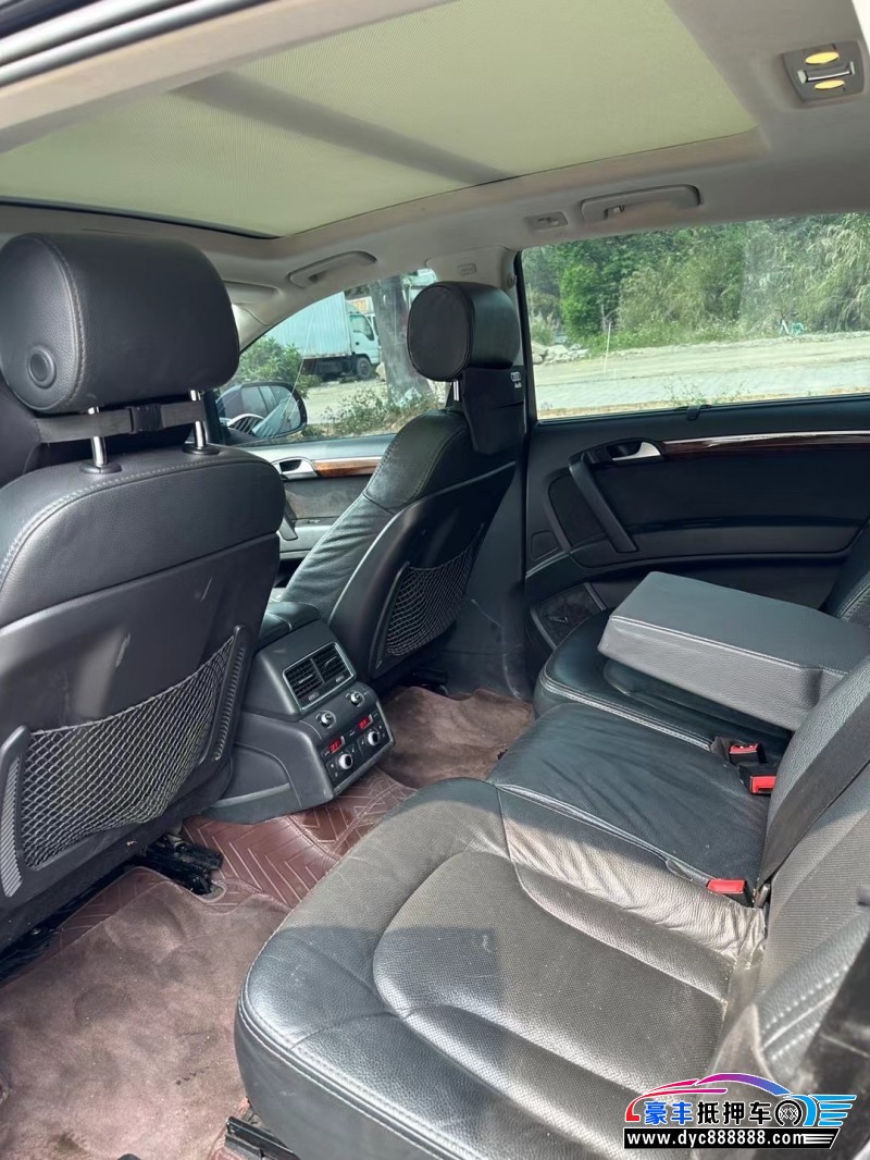 14年奥迪Q7轿车抵押车出售