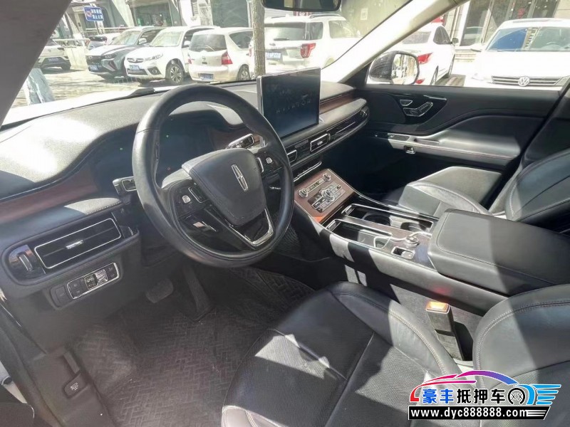 21年林肯飞行家轿车抵押车出售