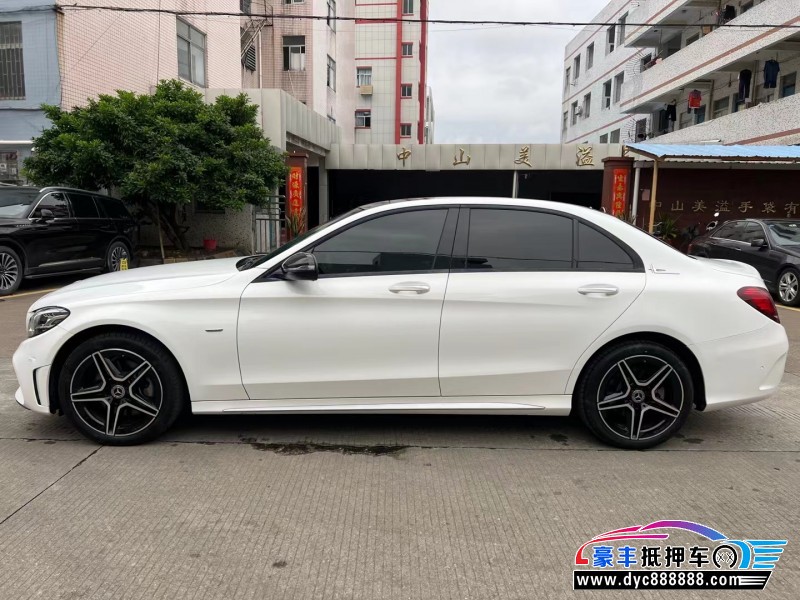 20年奔驰C级轿车抵押车出售