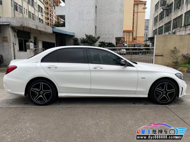 20年奔驰C级轿车抵押车出售