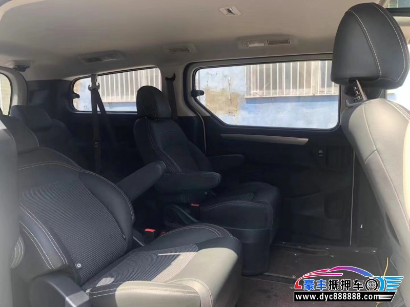 18年上汽大通G10轿车抵押车出售