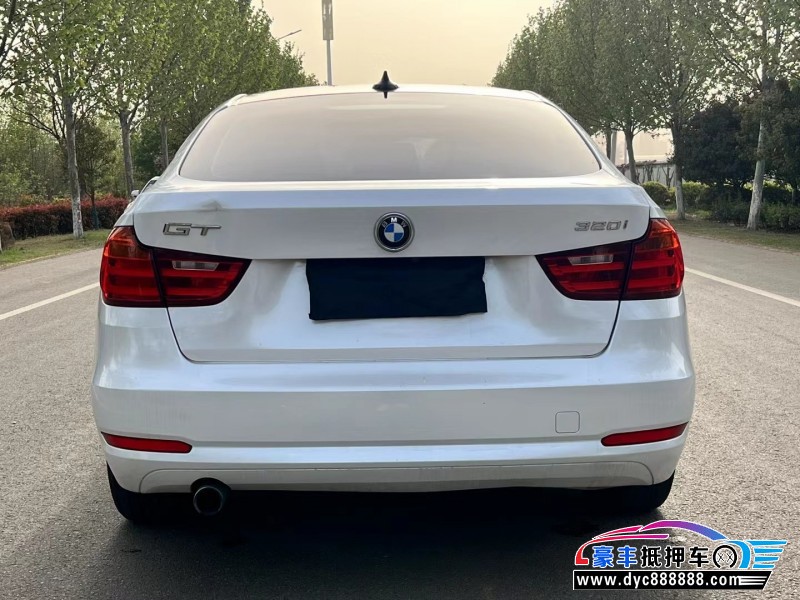 15年宝马3系轿车抵押车出售