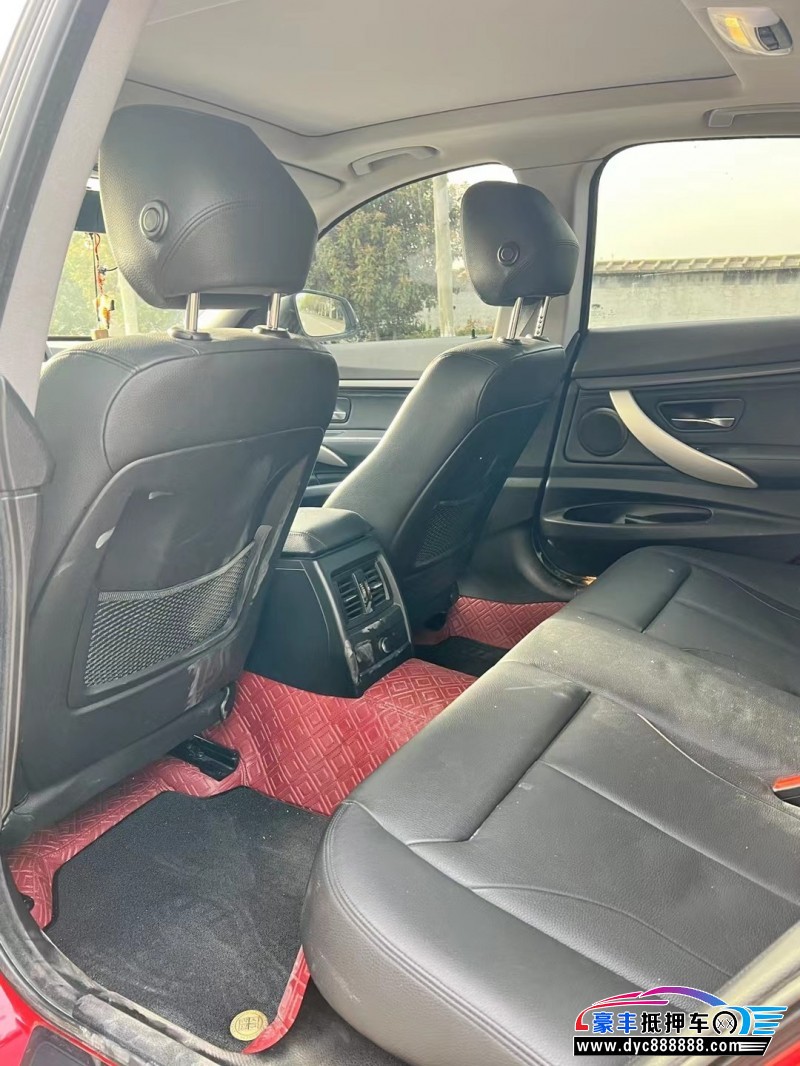 15年宝马3系轿车抵押车出售