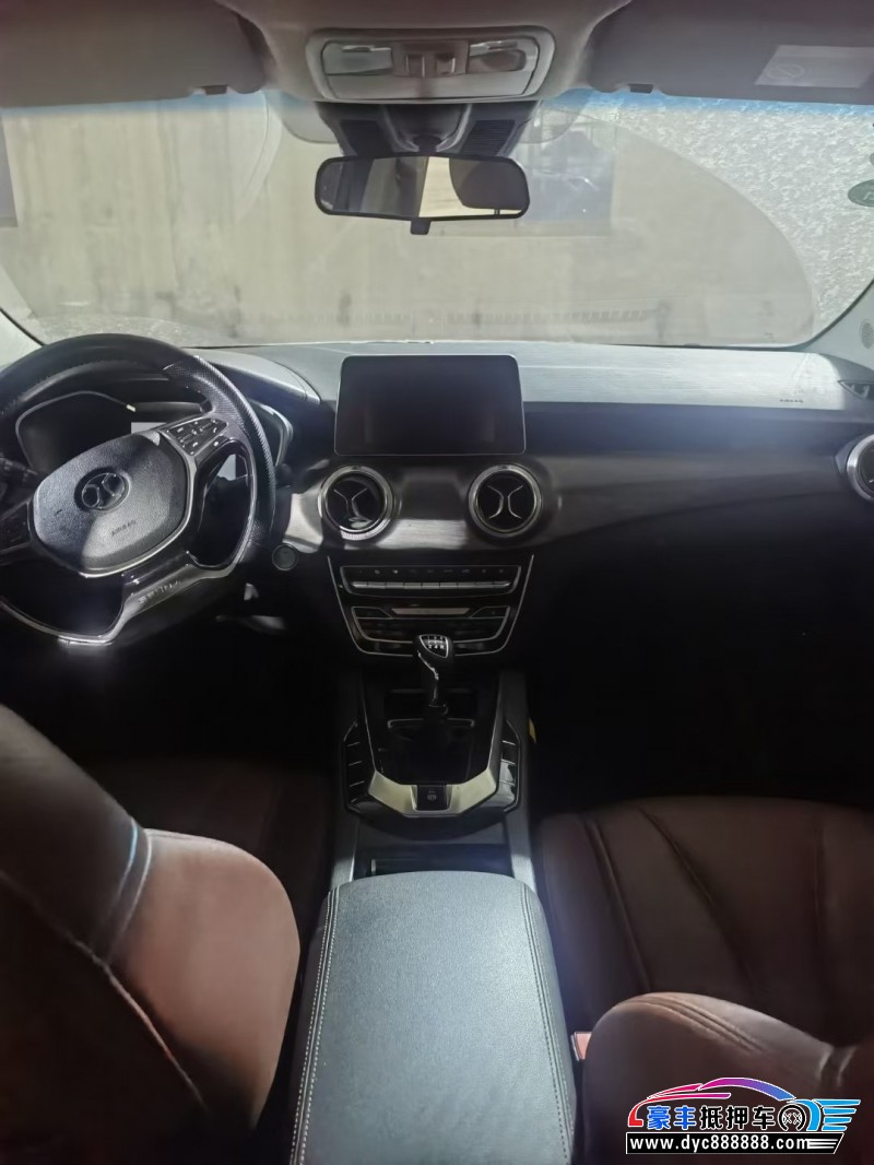 18年北汽绅宝D50轿车抵押车出售