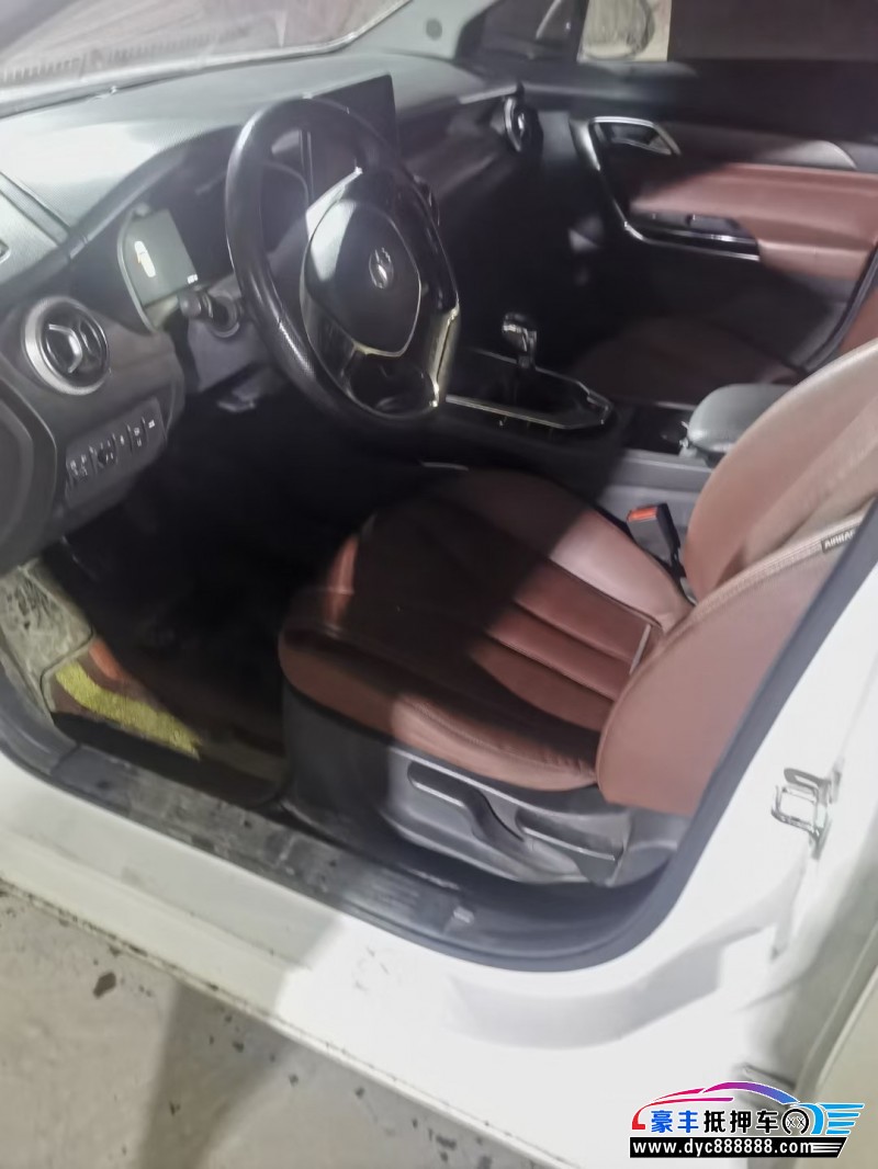 18年北汽绅宝D50轿车抵押车出售