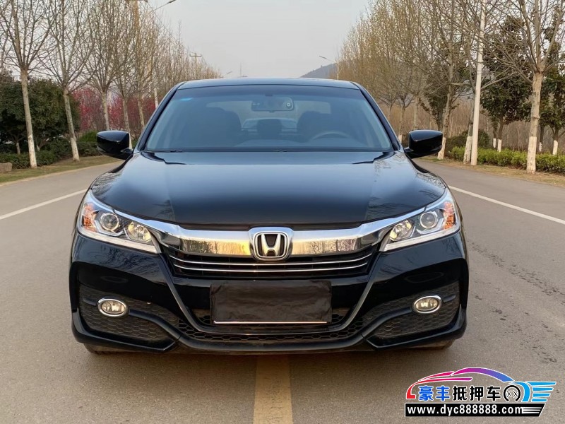 16年本田雅阁轿车抵押车出售