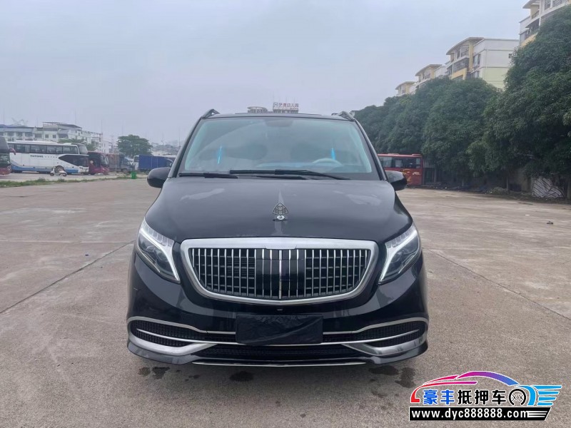 22年奔驰威霆轿车抵押车出售