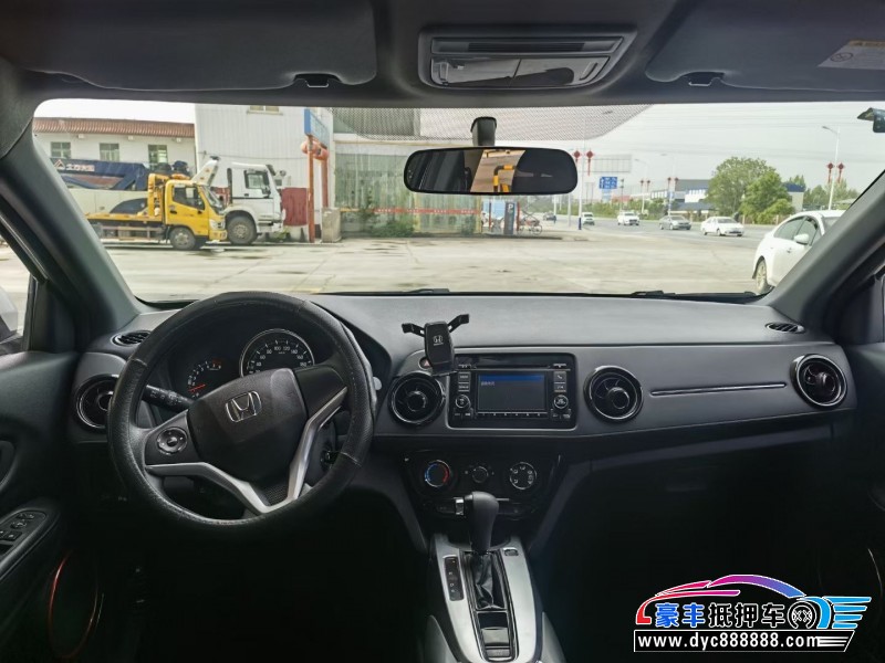 16年本田XRV轿车抵押车出售