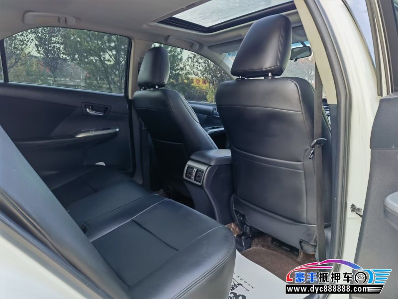 14年丰田凯美瑞轿车抵押车出售