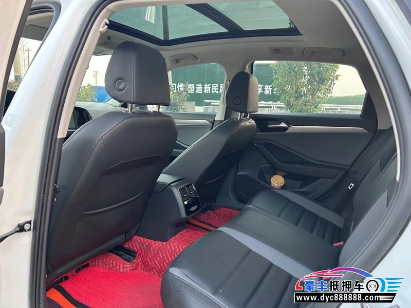 20年大众速腾轿车抵押车出售