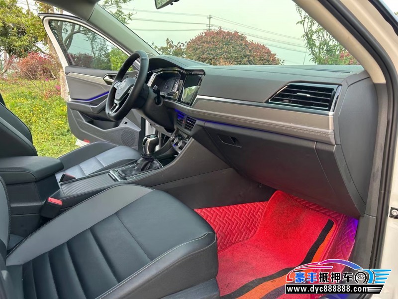 20年大众速腾轿车抵押车出售