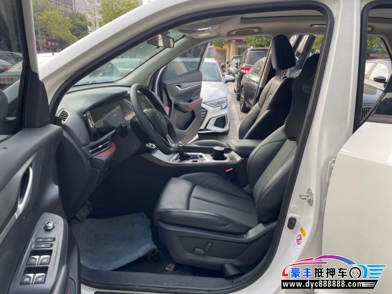 20年长安长安CS55轿车抵押车出售