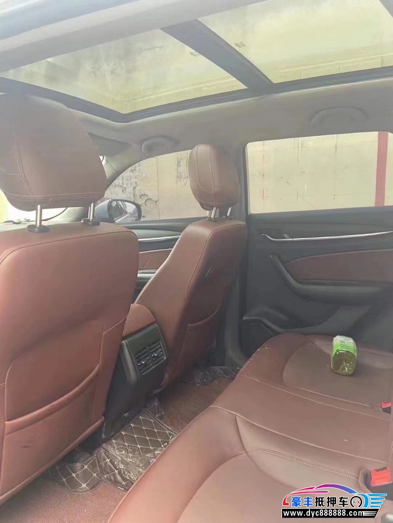 18年中华V6轿车抵押车出售