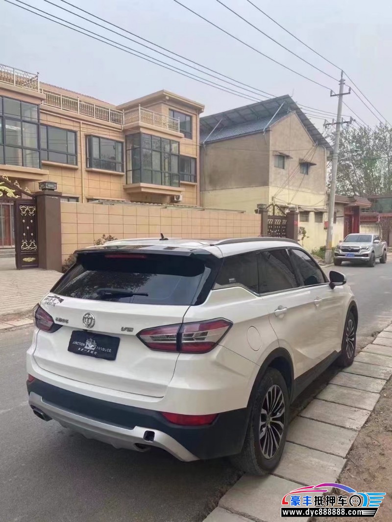 18年中华V6轿车抵押车出售