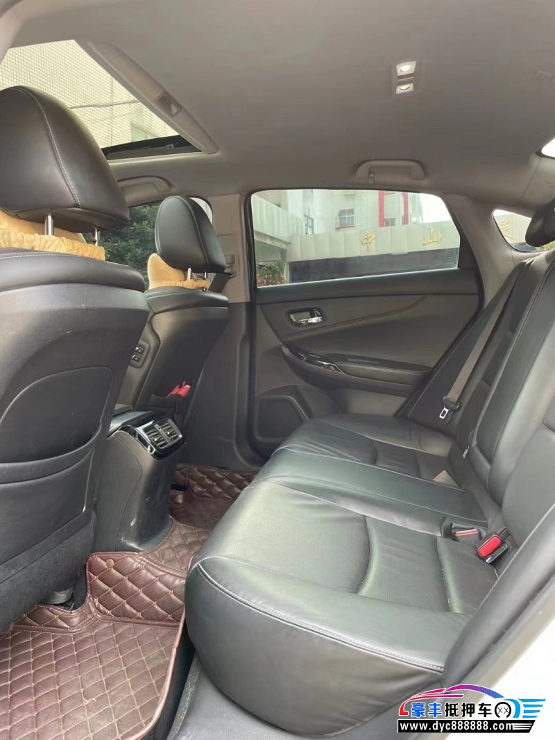 18年本田思铂睿轿车抵押车出售